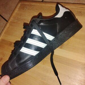 Addais superstar shoes